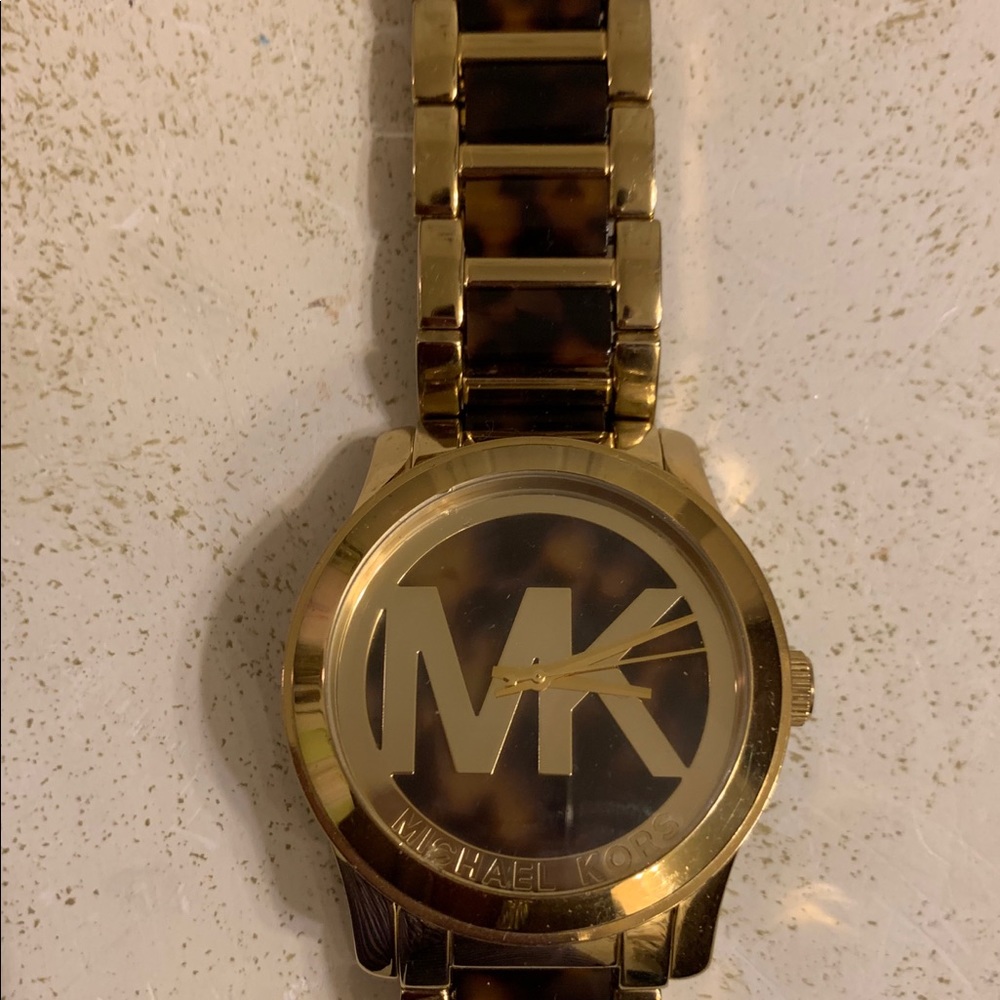 Jewelry must have